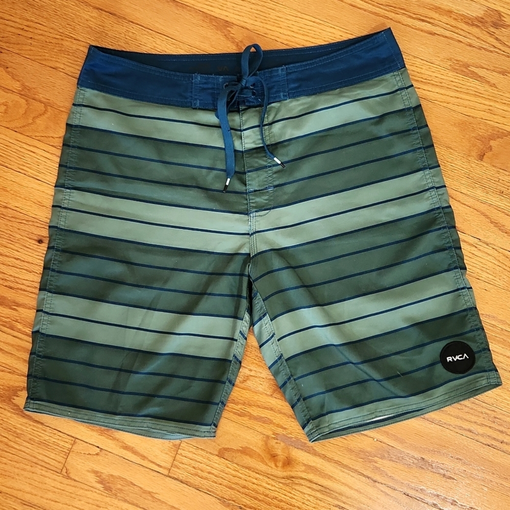 RVCA Mens Boardshorts // Size 33